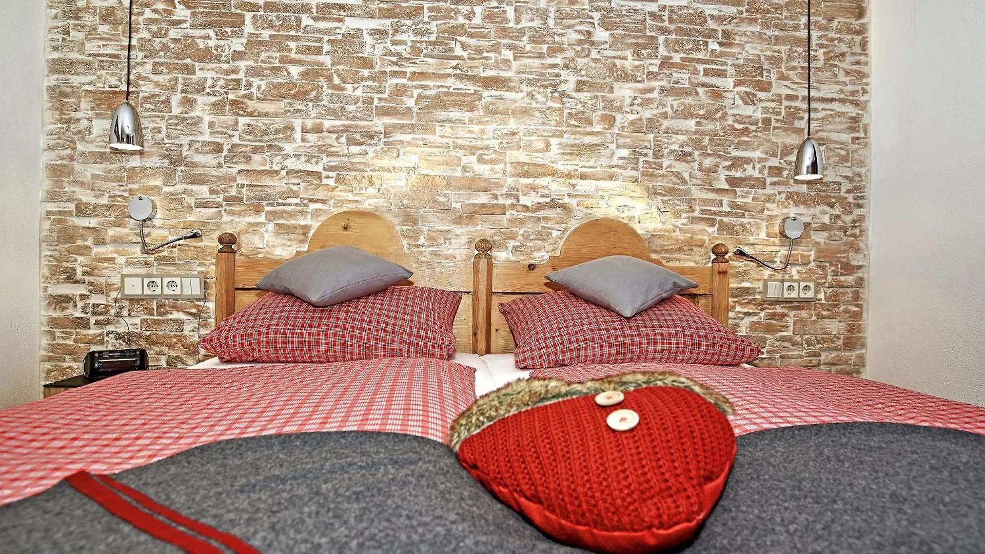 **** Guest house Gaestehaus Und Ferienwohnungen Egglerlehen Schoenau am Koenigsee Germany